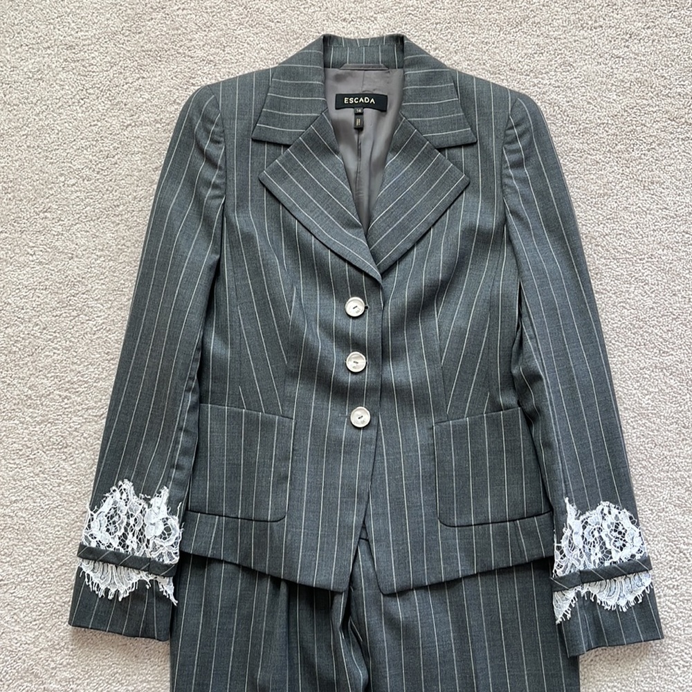 Escada pant suit